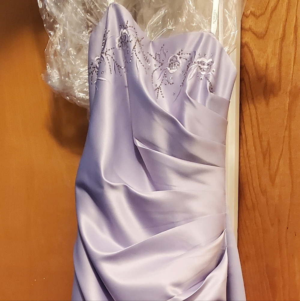 Prom dress - Picture 3 of 4